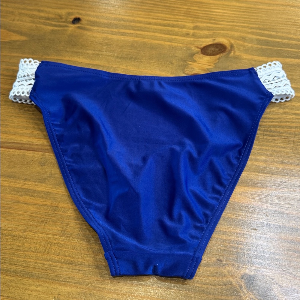 Chic Blue Women's Bikini Bottom with Lace Detail - Picture 2 of 6